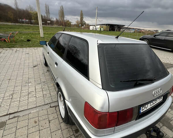 Серый Ауди 80, объемом двигателя 2 л и пробегом 450 тыс. км за 2999 $, фото 6 на Automoto.ua