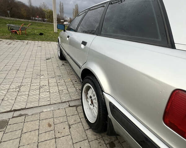 Серый Ауди 80, объемом двигателя 2 л и пробегом 450 тыс. км за 2999 $, фото 5 на Automoto.ua