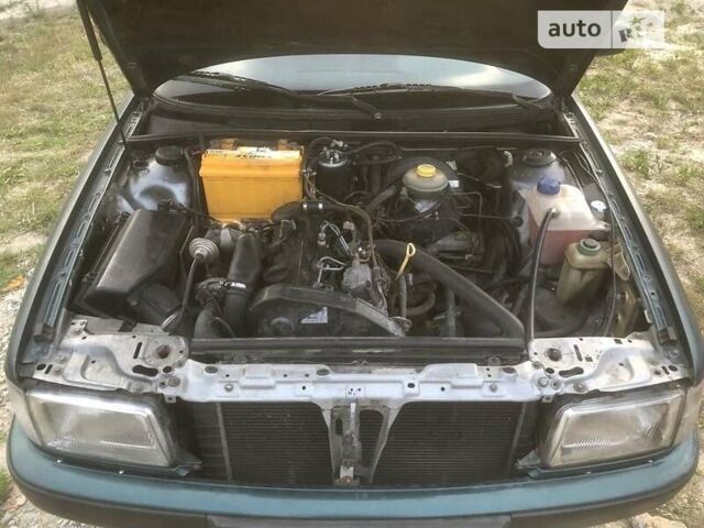 Серый Ауди 80, объемом двигателя 1.9 л и пробегом 50 тыс. км за 2500 $, фото 10 на Automoto.ua