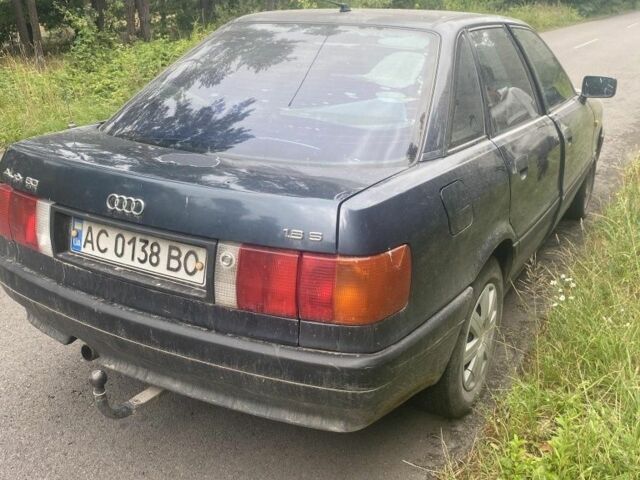 Синий Ауди 80, объемом двигателя 1.8 л и пробегом 30 тыс. км за 1400 $, фото 3 на Automoto.ua
