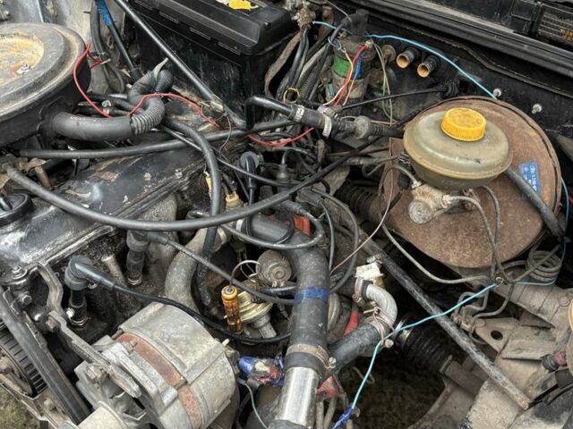 Синий Ауди 80, объемом двигателя 1.8 л и пробегом 228 тыс. км за 1000 $, фото 11 на Automoto.ua