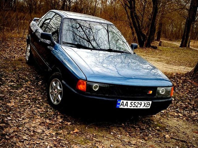 Синий Ауди 80, объемом двигателя 1.8 л и пробегом 1 тыс. км за 2100 $, фото 4 на Automoto.ua