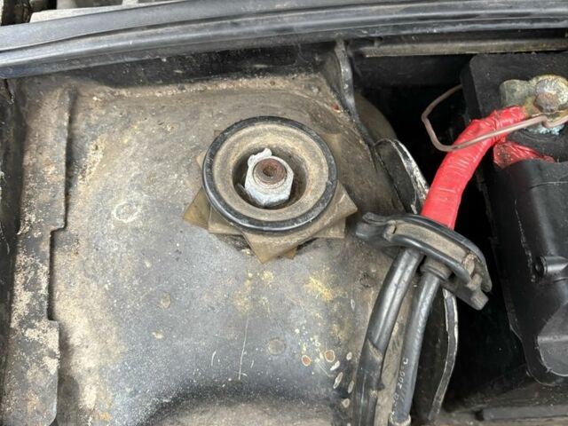 Синий Ауди 80, объемом двигателя 1.8 л и пробегом 228 тыс. км за 1000 $, фото 10 на Automoto.ua