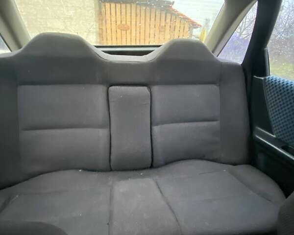 Синий Ауди 80, объемом двигателя 1.8 л и пробегом 250 тыс. км за 1200 $, фото 8 на Automoto.ua