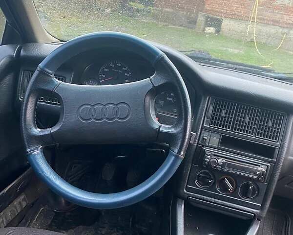 Синий Ауди 80, объемом двигателя 1.8 л и пробегом 250 тыс. км за 1200 $, фото 2 на Automoto.ua