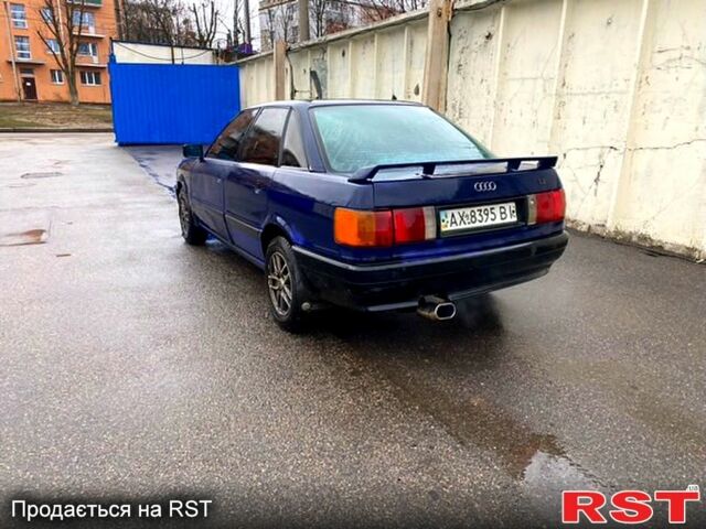 Синий Ауди 80, объемом двигателя 1.8 л и пробегом 0 тыс. км за 1000 $, фото 2 на Automoto.ua