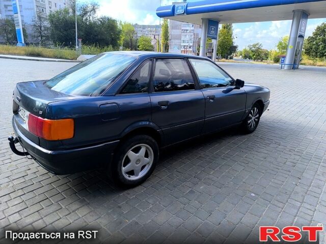 Синий Ауди 80, объемом двигателя 1.8 л и пробегом 250 тыс. км за 1200 $, фото 1 на Automoto.ua