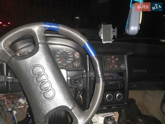 Синій Ауді 80, об'ємом двигуна 1.78 л та пробігом 280 тис. км за 950 $, фото 3 на Automoto.ua