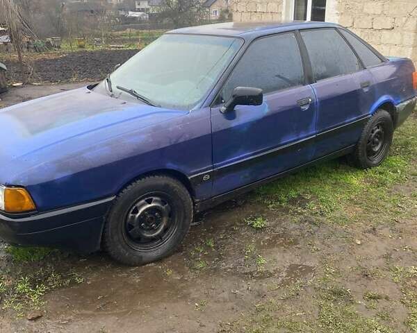 Синий Ауди 80, объемом двигателя 1.8 л и пробегом 250 тыс. км за 1200 $, фото 4 на Automoto.ua