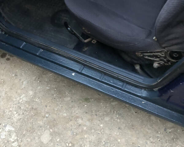 Синий Ауди 80, объемом двигателя 1.8 л и пробегом 200 тыс. км за 1150 $, фото 10 на Automoto.ua