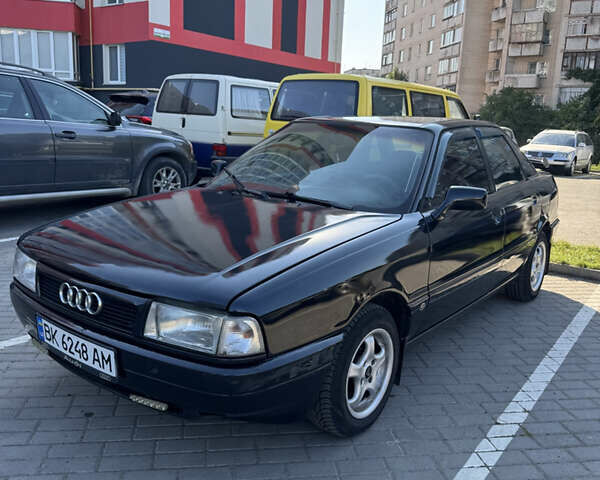 Синий Ауди 80, объемом двигателя 1.8 л и пробегом 300 тыс. км за 1950 $, фото 2 на Automoto.ua