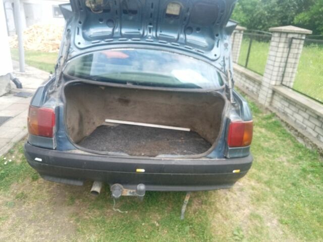 Синий Ауди 80, объемом двигателя 1.8 л и пробегом 1 тыс. км за 1500 $, фото 2 на Automoto.ua