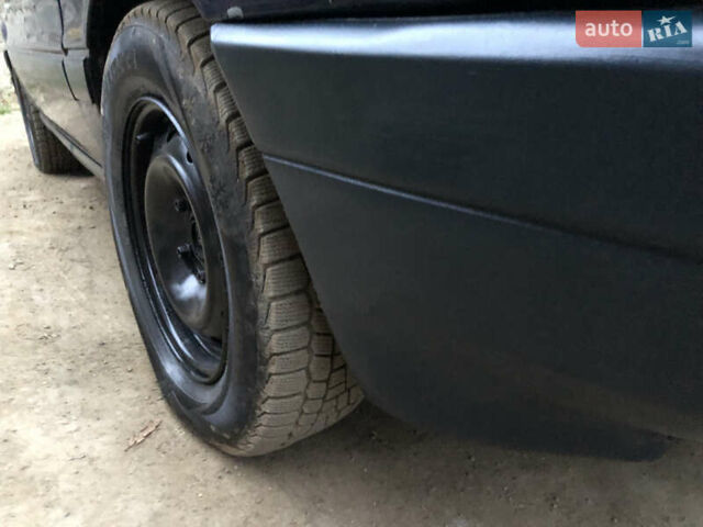 Синий Ауди 80, объемом двигателя 1.8 л и пробегом 200 тыс. км за 1150 $, фото 11 на Automoto.ua