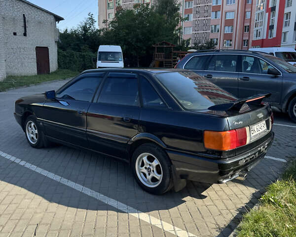 Синий Ауди 80, объемом двигателя 1.8 л и пробегом 300 тыс. км за 1950 $, фото 4 на Automoto.ua