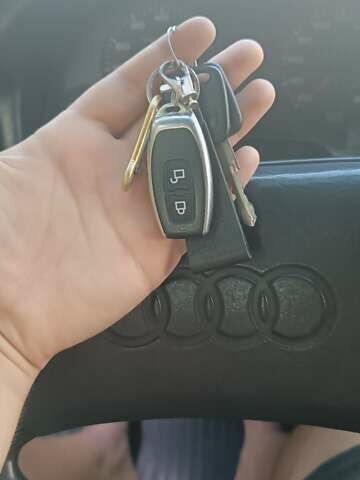 Синій Ауді 80, об'ємом двигуна 1.8 л та пробігом 308 тис. км за 1700 $, фото 10 на Automoto.ua