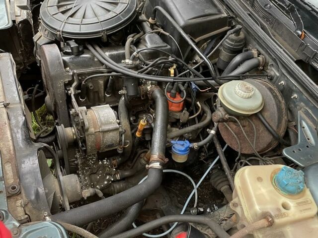 Синий Ауди 80, объемом двигателя 0 л и пробегом 300 тыс. км за 800 $, фото 6 на Automoto.ua