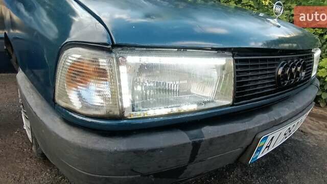 Синий Ауди 80, объемом двигателя 1.8 л и пробегом 308 тыс. км за 1400 $, фото 3 на Automoto.ua