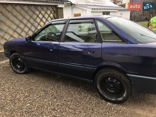 Синий Ауди 80, объемом двигателя 1.8 л и пробегом 200 тыс. км за 1150 $, фото 2 на Automoto.ua