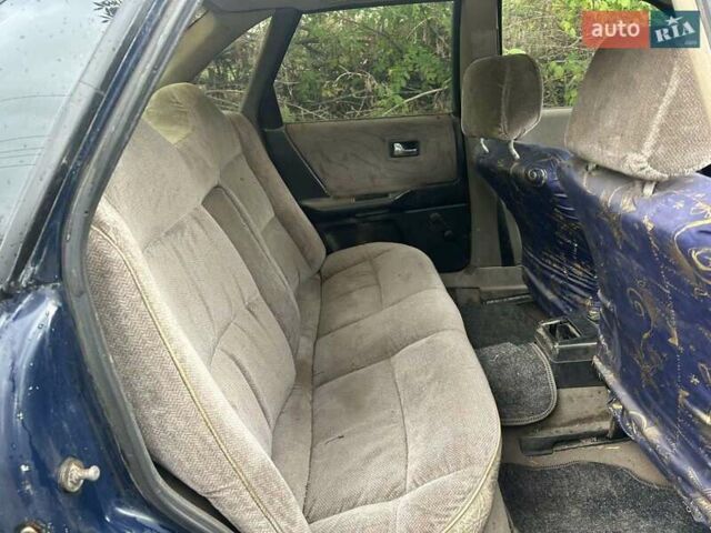 Синий Ауди 80, объемом двигателя 1.8 л и пробегом 250 тыс. км за 1550 $, фото 17 на Automoto.ua