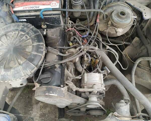 Синій Ауді 80, об'ємом двигуна 1.8 л та пробігом 200 тис. км за 1200 $, фото 6 на Automoto.ua