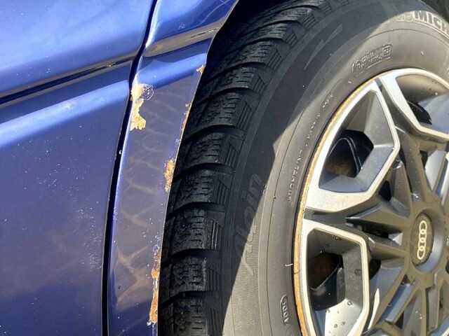 Синий Ауди 80, объемом двигателя 1.8 л и пробегом 537 тыс. км за 2300 $, фото 6 на Automoto.ua