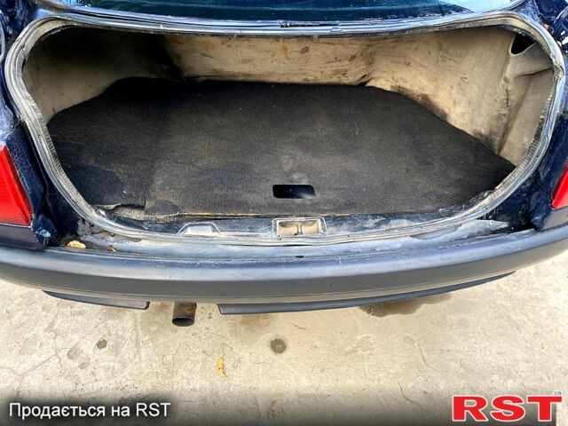 Синій Ауді 80, об'ємом двигуна 1.8 л та пробігом 400 тис. км за 1100 $, фото 8 на Automoto.ua