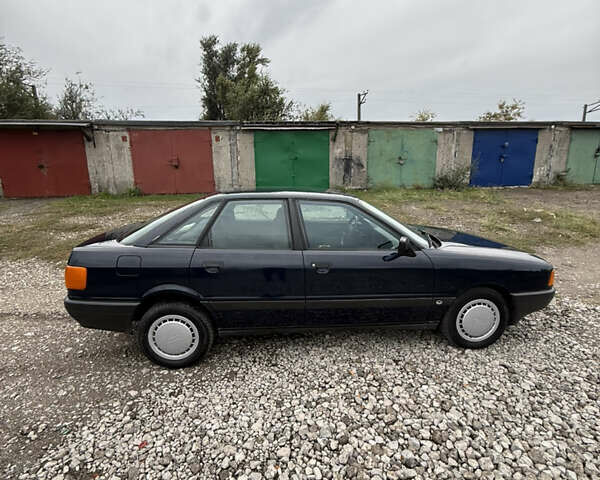 Синий Ауди 80, объемом двигателя 1.6 л и пробегом 250 тыс. км за 2499 $, фото 7 на Automoto.ua