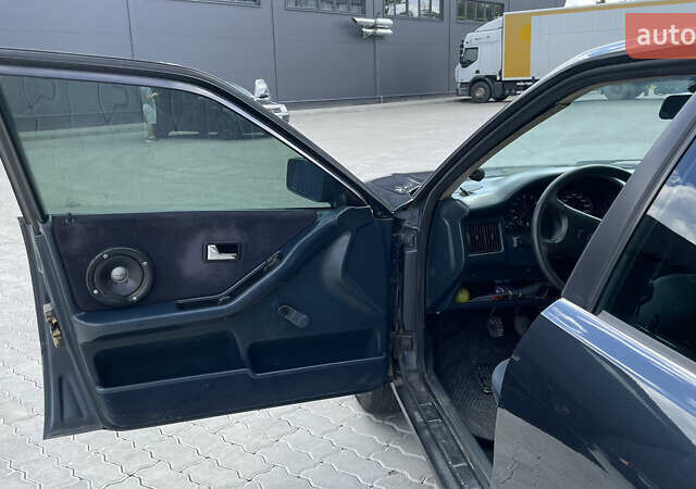 Синий Ауди 80, объемом двигателя 1.78 л и пробегом 300 тыс. км за 2600 $, фото 23 на Automoto.ua