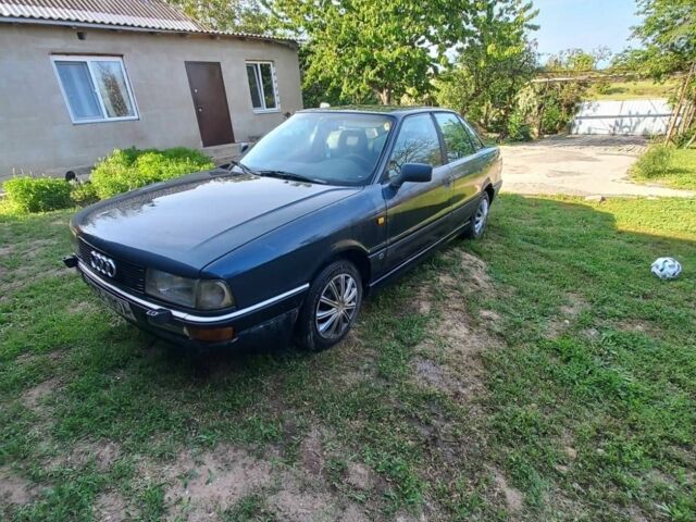 Синий Ауди 80, объемом двигателя 2 л и пробегом 1000 тыс. км за 1500 $, фото 1 на Automoto.ua