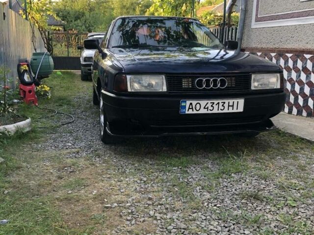 Синий Ауди 80, объемом двигателя 1.8 л и пробегом 370 тыс. км за 2200 $, фото 3 на Automoto.ua