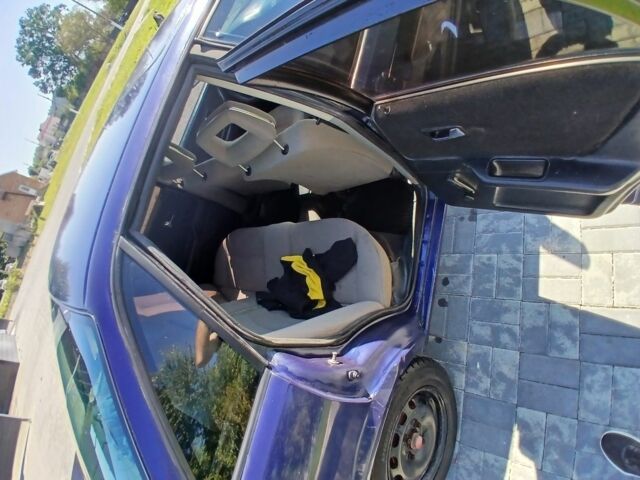 Синий Ауди 80, объемом двигателя 1.8 л и пробегом 340 тыс. км за 1450 $, фото 3 на Automoto.ua