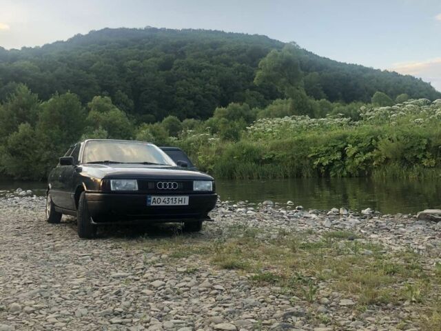 Синий Ауди 80, объемом двигателя 1.8 л и пробегом 370 тыс. км за 2200 $, фото 7 на Automoto.ua