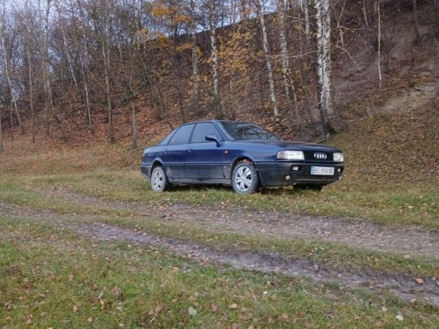 Синий Ауди 80, объемом двигателя 1.8 л и пробегом 340 тыс. км за 1450 $, фото 5 на Automoto.ua