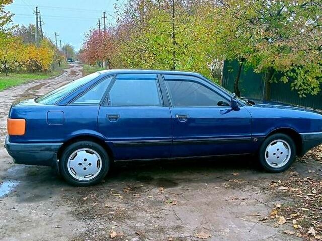 Синий Ауди 80, объемом двигателя 2 л и пробегом 160 тыс. км за 2200 $, фото 3 на Automoto.ua