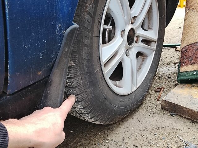 Синий Ауди 80, объемом двигателя 1.8 л и пробегом 777 тыс. км за 3000 $, фото 2 на Automoto.ua