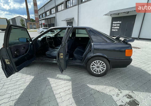 Синий Ауди 80, объемом двигателя 1.78 л и пробегом 300 тыс. км за 2600 $, фото 9 на Automoto.ua