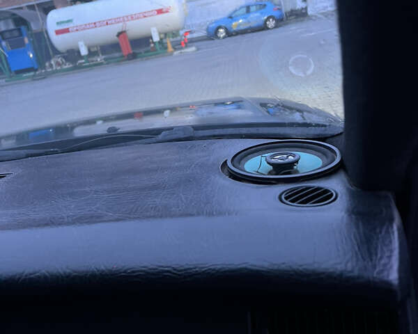 Синий Ауди 80, объемом двигателя 1.78 л и пробегом 256 тыс. км за 1250 $, фото 30 на Automoto.ua