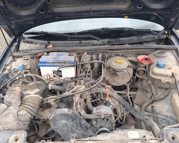 Синій Ауді 80, об'ємом двигуна 1.8 л та пробігом 313 тис. км за 2000 $, фото 11 на Automoto.ua