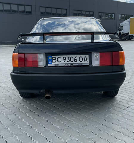 Синий Ауди 80, объемом двигателя 1.78 л и пробегом 300 тыс. км за 2600 $, фото 4 на Automoto.ua