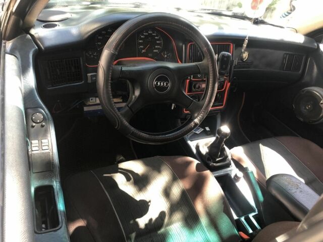 Синий Ауди 80, объемом двигателя 1.8 л и пробегом 370 тыс. км за 2200 $, фото 15 на Automoto.ua