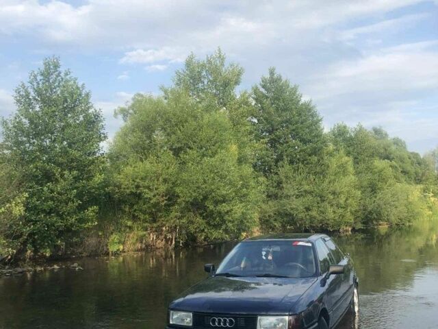 Синий Ауди 80, объемом двигателя 1.8 л и пробегом 370 тыс. км за 2200 $, фото 8 на Automoto.ua