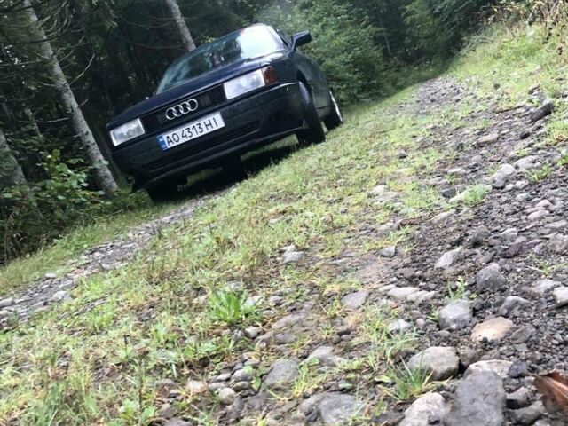 Синий Ауди 80, объемом двигателя 1.8 л и пробегом 370 тыс. км за 2200 $, фото 12 на Automoto.ua