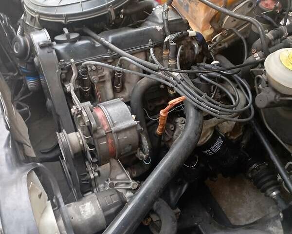 Синий Ауди 80, объемом двигателя 1.8 л и пробегом 230 тыс. км за 2600 $, фото 9 на Automoto.ua