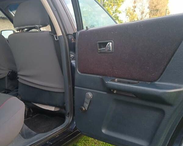 Синий Ауди 80, объемом двигателя 1.8 л и пробегом 476 тыс. км за 1550 $, фото 2 на Automoto.ua