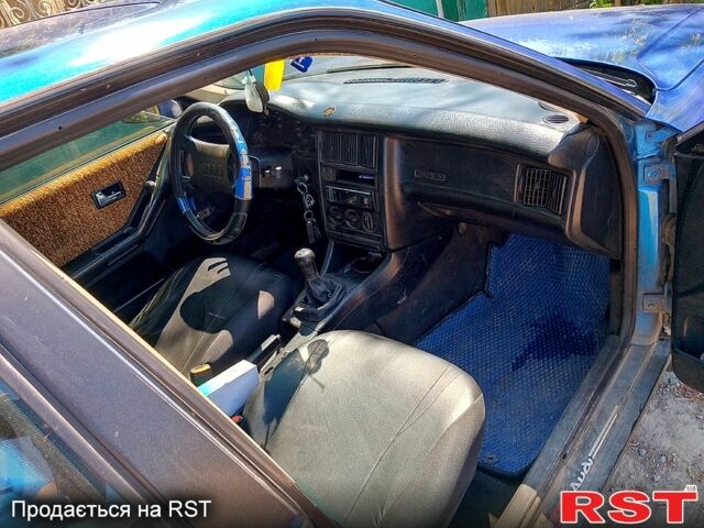 Синий Ауди 80, объемом двигателя 1.8 л и пробегом 0 тыс. км за 1300 $, фото 1 на Automoto.ua