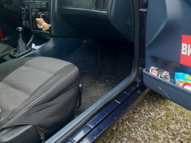 Синий Ауди 80, объемом двигателя 1.8 л и пробегом 422 тыс. км за 2000 $, фото 6 на Automoto.ua