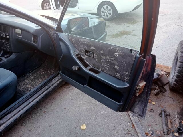 Синий Ауди 80, объемом двигателя 0 л и пробегом 100 тыс. км за 600 $, фото 1 на Automoto.ua