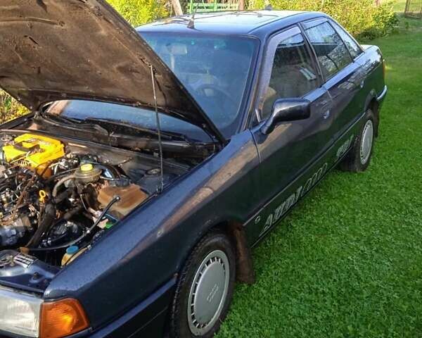 Синий Ауди 80, объемом двигателя 1.9 л и пробегом 205 тыс. км за 2860 $, фото 5 на Automoto.ua