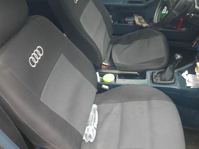 Синий Ауди 80, объемом двигателя 1.8 л и пробегом 422 тыс. км за 2000 $, фото 7 на Automoto.ua