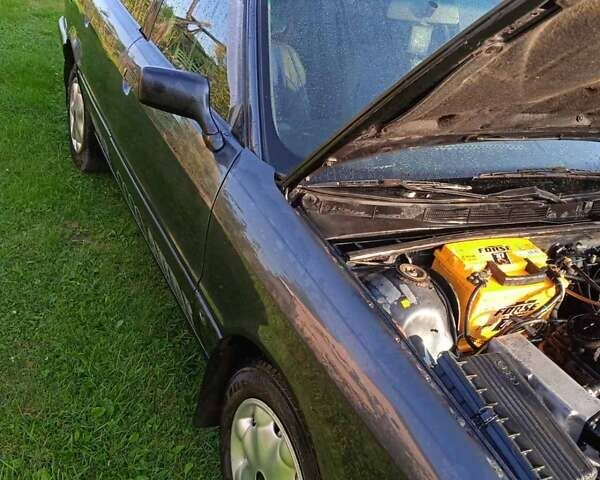 Синий Ауди 80, объемом двигателя 1.9 л и пробегом 205 тыс. км за 2860 $, фото 8 на Automoto.ua